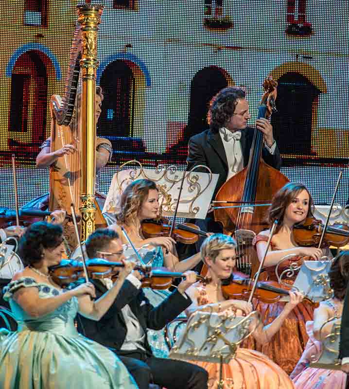 Mannheim SAP Arena André Rieu (Foto: Helmut Dell)