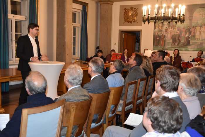 Oberbürgermeister Thomas Hirsch hieß die Teilnehmerinnen und Teilnehmer der Internationalen Gebetswoche der Evangelischen Allianz im Landauer Rathaus willkommen. (Quelle: Stadt Landau in der Pfalz)