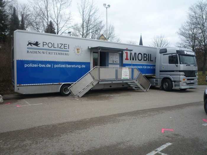 Ladenburg: Infotruck am Marktplatz