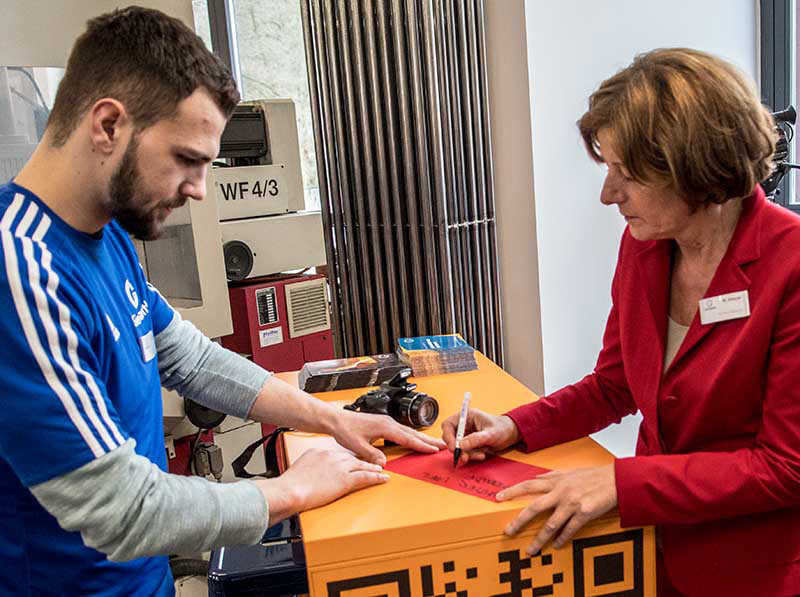 Gienanth Besuch Malu Dreyer (Foto: Helmut Dell)