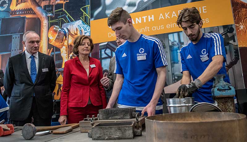 Gienanth Besuch Malu Dreyer (Foto: Helmut Dell)