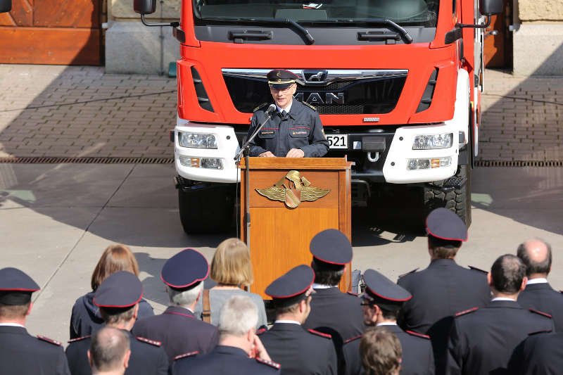 Karlsruhe Feuerwehr Löschfahrzeuge (Foto: Klaus Eppele)