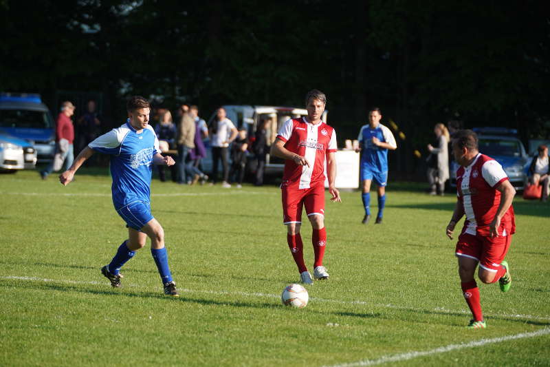 Kaiserslautern Benefizfußballspiel (Foto: Holger Knecht)