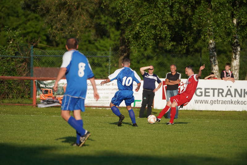 Kaiserslautern Benefizfußballspiel (Foto: Holger Knecht)