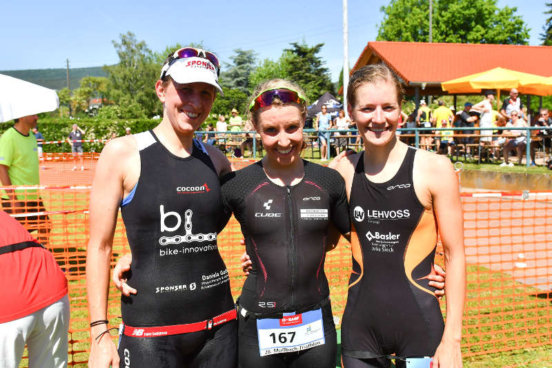 Die drei ersten Frauen: v.l.: Simone Hofmann, Katharina Wolff und Jana Binninger (Foto: PIX-Sportfotos)