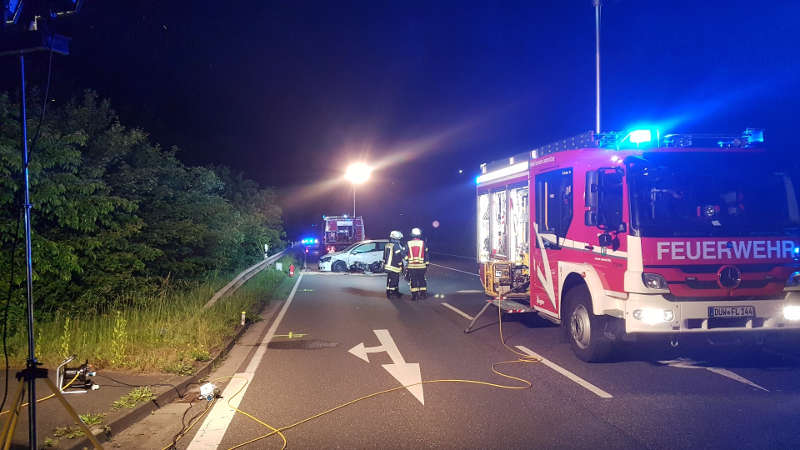 Die Einsatzstelle auf der B39 (Foto: Presseteam der Feuerwehr VG Lambrecht)