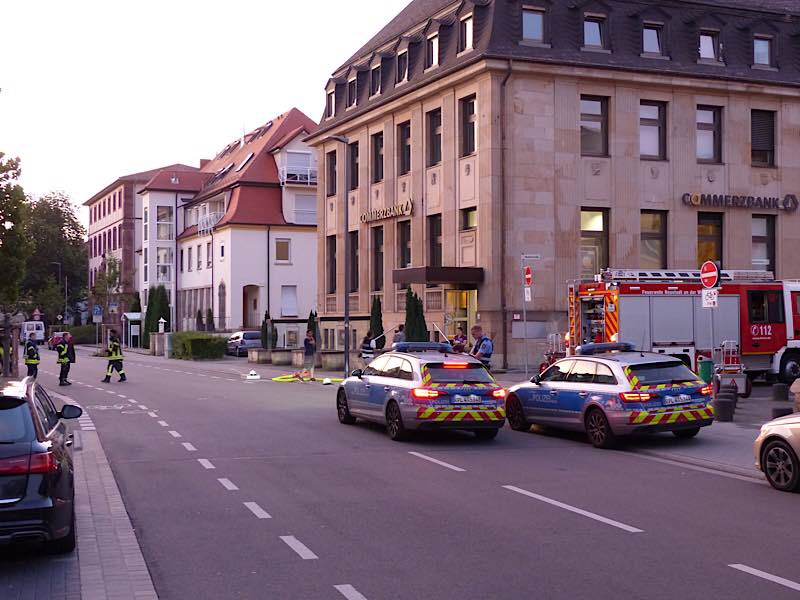 Die Feuerwehr unterstützte die polizeilichen Maßnahmen (Foto: Feuerwehr Neustadt)