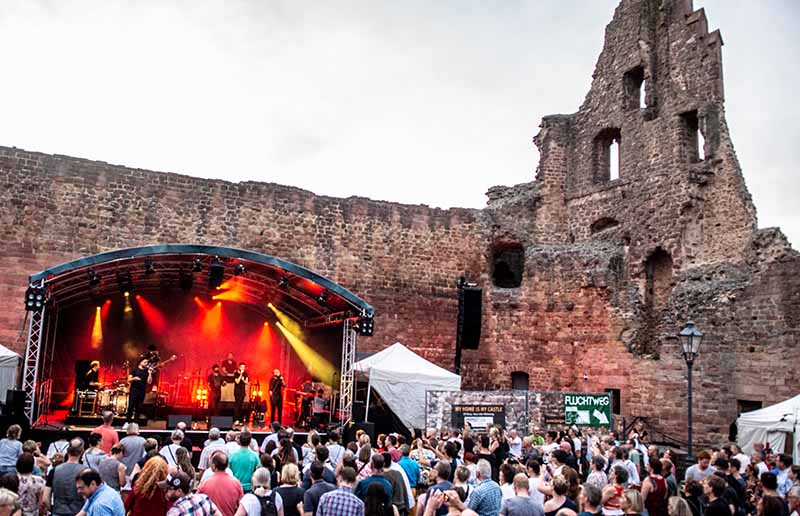 Neuleiningen Burgsommer 2019 Max Mutzke (Foto: Helmut Dell)