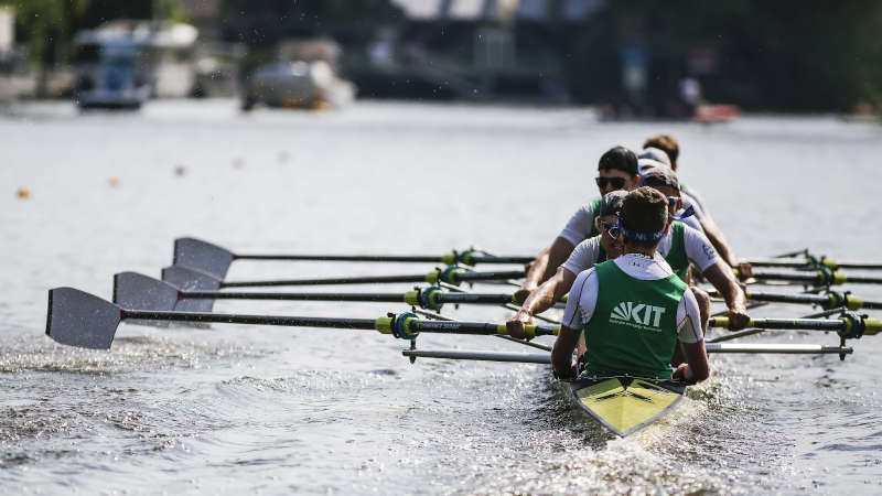 Der KIT-Männer-Achter bei der internationalen Régataïades in Nantes, Frankreich (Foto: David Varaine, Université de Nantes)