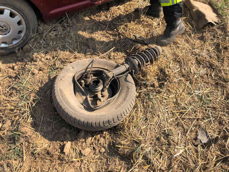 Abgerissenes Rad (Foto: Feuerwehr Neustadt)