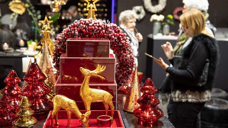 Sehr gefragt bei Gift Company ist der kleine gläserne Tannenbaum. (Quelle: Messe Frankfurt Exhibition GmbH / Pietro Sutera)