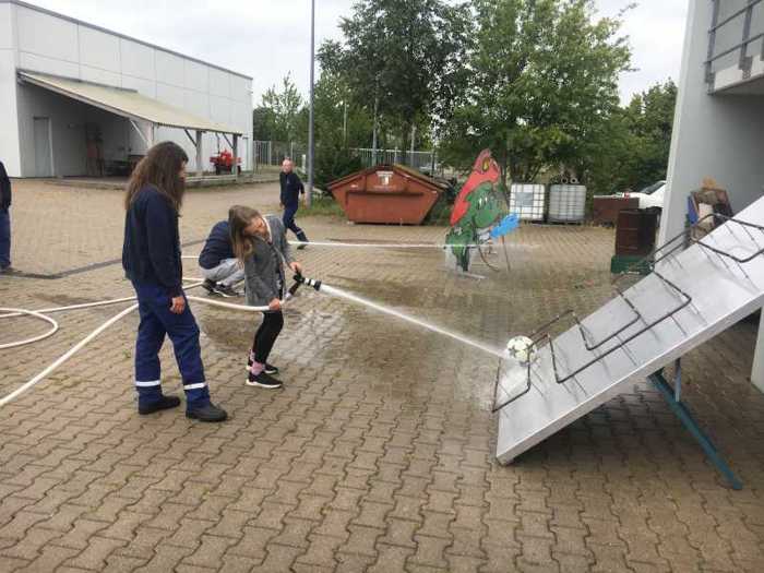 Ferienspiele im Feuerwehrzentrum © Daniel Paradiso; Ralf Mittelbach