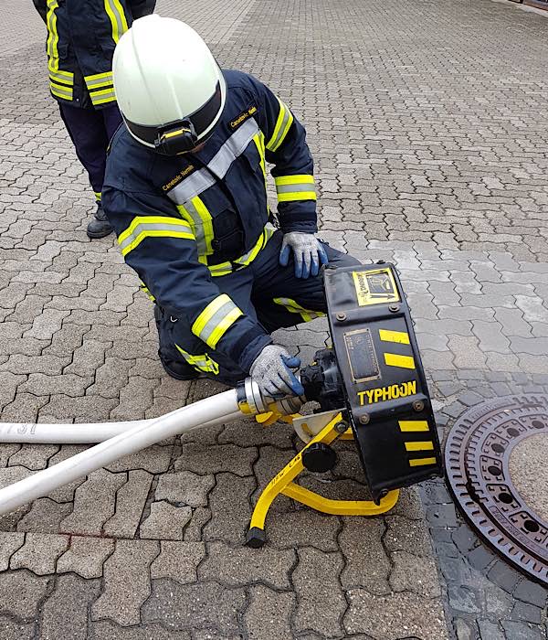 Ausbildung am Lüfter (Foto: Feuerwehr Neustadt)