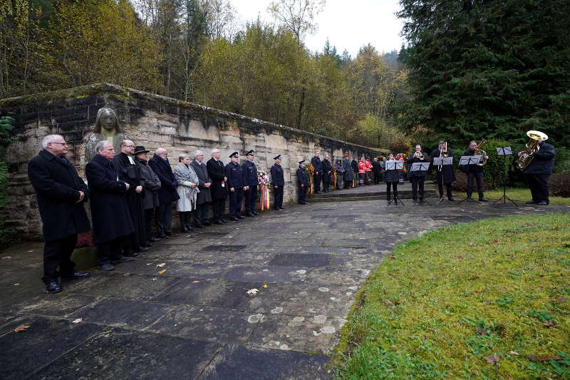 Lambrecht Volkstrauertag 2019 (Foto: Reinhard Schnell)