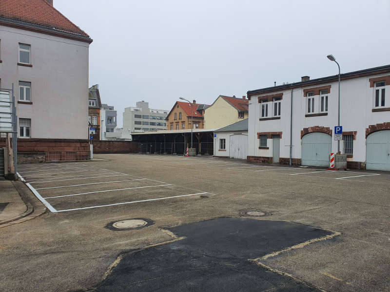 Neustadt Parkplatz Konrad-Adenauer-Straße (Foto: Holger Knecht)