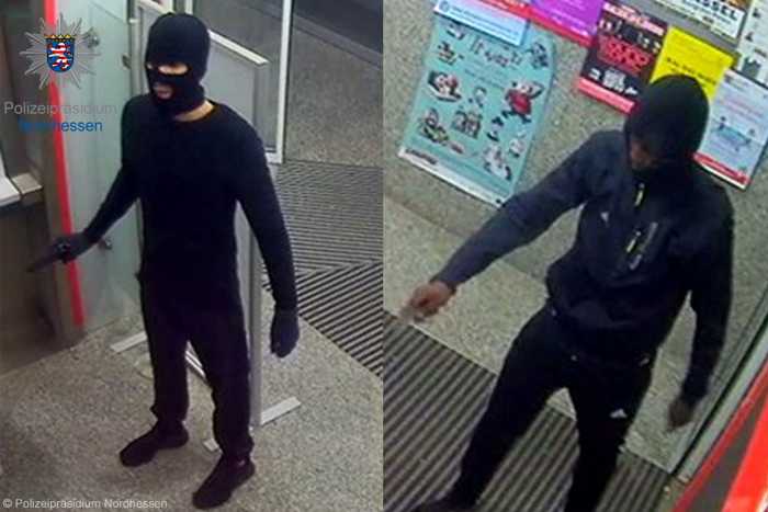 Beide Männer überfielen am 8. November 2019 in einer Bankfiliale an der Ihringshäuser Straße in Kassel einen 24-Jährigen beim Geldabheben und bedrohten eine Zeugin.