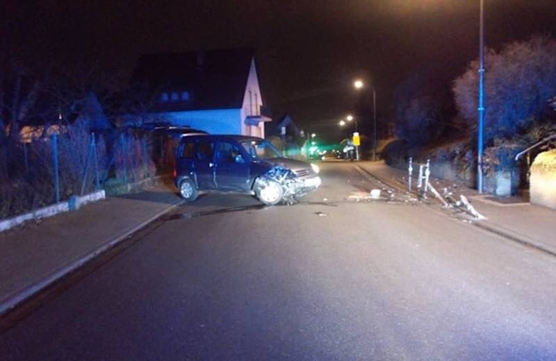 Der Verkehrsunfallverursacher blieb unverletzt (Foto: Polizei RLP)