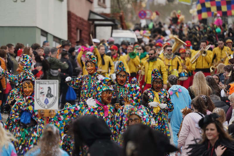 Ettlingen Schöllbronn Fasenachtsumzug 2020 (Foto: Holger Knecht)