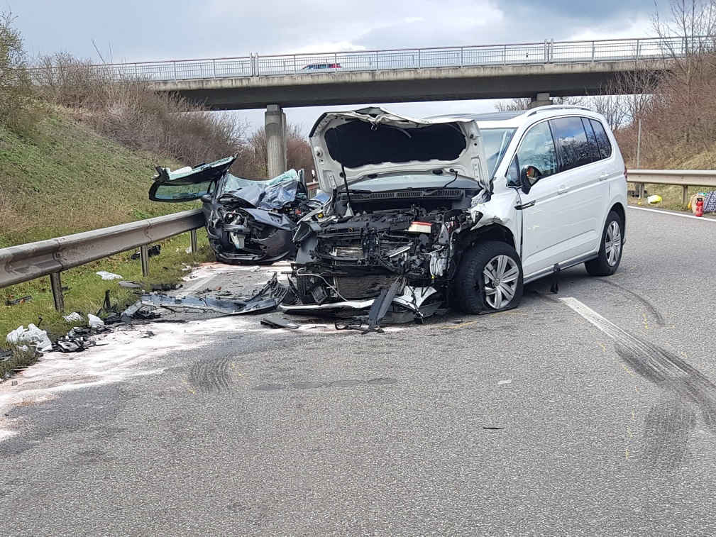 Zwei Menschen wurden verletzt (Foto: Polizei RLP)