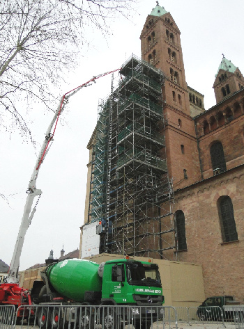 südlicher Westturm des Domes wird für Aussichtsplattform zugänglich gemacht