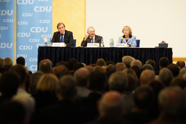Wolfgang Schäuble (Mitte) mit Ernst Merkel und Maria Böhmer