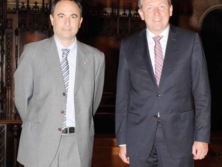 Oberbürgermeister Dr. Peter Kurz und Kulturbürgermeister Jaume Ciurana