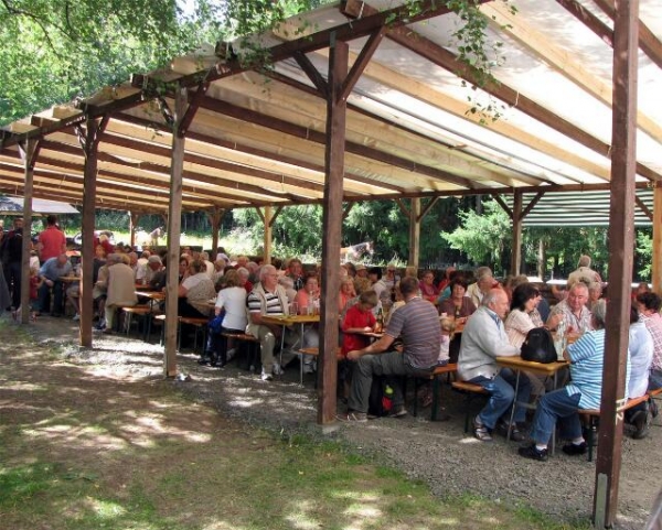 Neue Festhalle Schwarzsohl