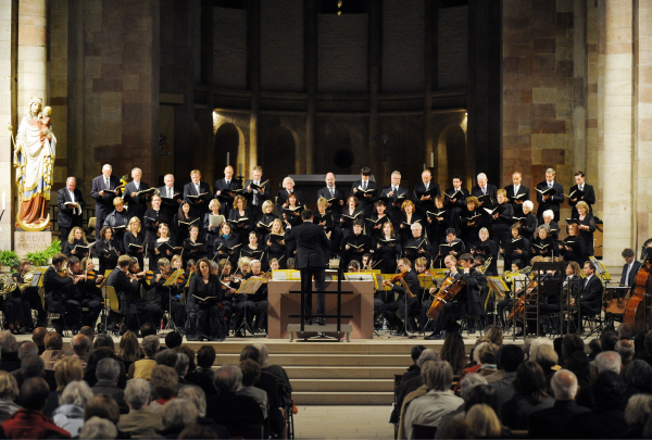 img-131128-Domchor1.jpg