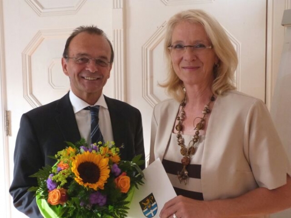 Karin Träber und Landrat Dr. Fritz Brechtel