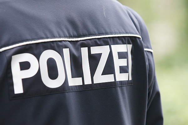 img-129450-Polizei-Schriftzug-001_1.jpg