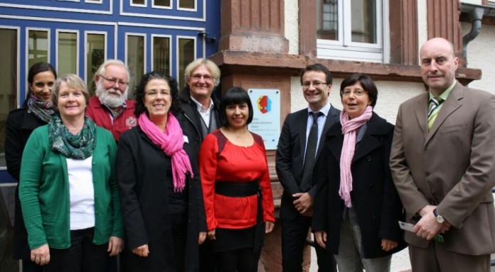Miguel Vicente (3.v.re.), Beauftragter der Landesregierung für Migration und Integration, besuchte auch das Mehrgenerationenhaus.