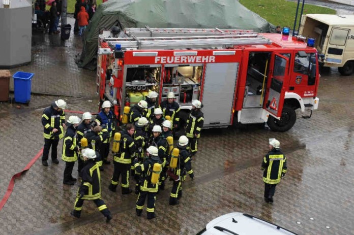 img-125261-121110-LU-Feuerwehruebung.jpg
