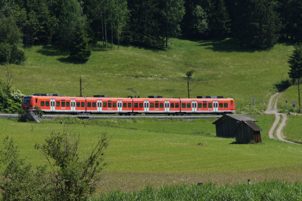 img-125144-Bahn-003-HK_0.jpg