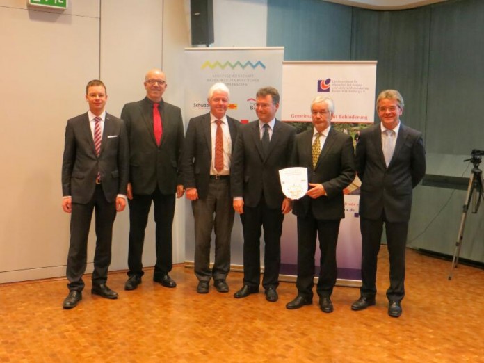 Die Gemeinde Schwarzach ist zum bereits vierten Mal Preisträger des vom Landesverband für Menschen mit Körper- und Mehrfachbehinderung Baden-Württemberg ausgelobten Wettbewerbs „Gesucht: barrierefreie Gemeinde in Baden-Württemberg 2012“.