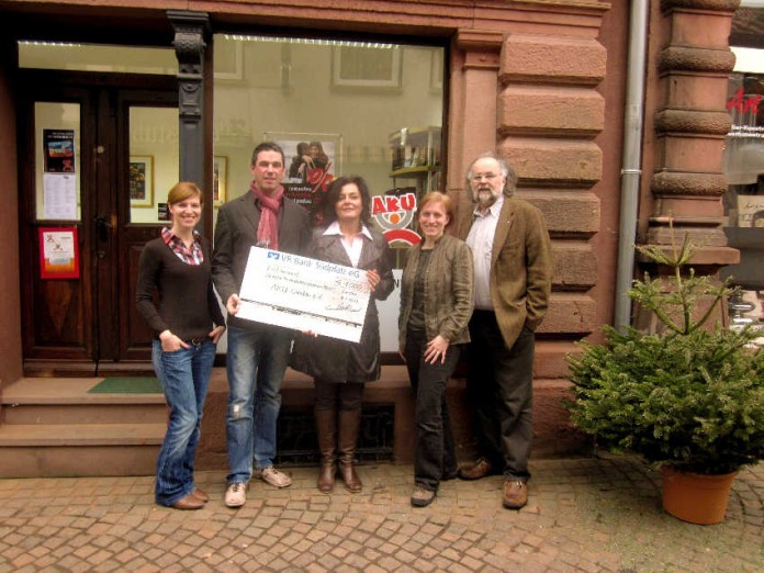 Sina Kaimer, Mitarbeiterin Öffentlichkeitsarbeit DKSB; Ralph Leibbrand, 1. Vorsitzender AKU; Susanne Burckhardt, Geschäftsführerin Zweirad Burckhardt; Sonja Fischer-Wambsganß, Leiterin AKU-Koordinationsstelle; Heinrich Braun, Geschäftsführer DKSB