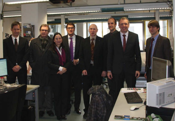 Hochschule Mannheim: Führung im Institut für Embedded Systems