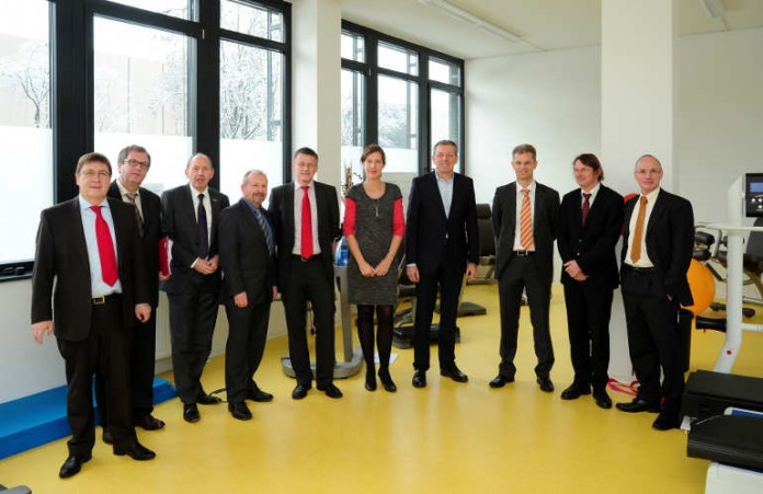 v.l.n.r.: Lothar Quast, Herbert Bangert, Christian Specht, Dr. Wolfgang Miodek, Rudolf Graf von Plettenberg (EuroChem Agro/CEO), Simone Krauth, Oberbürgermeister Dr. Peter Kurz, Herr Jung, Thorsten Wendt, Günter Heinisch