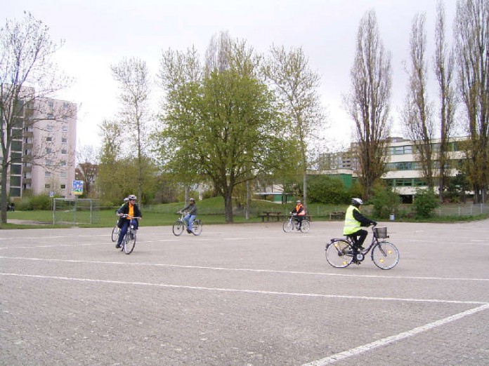 Radfahrschule für Erwachsene: An zwei Übungswochenenden will der ADFC Frankenthal Menschen die Freude am Fahrradfahren vermitteln.