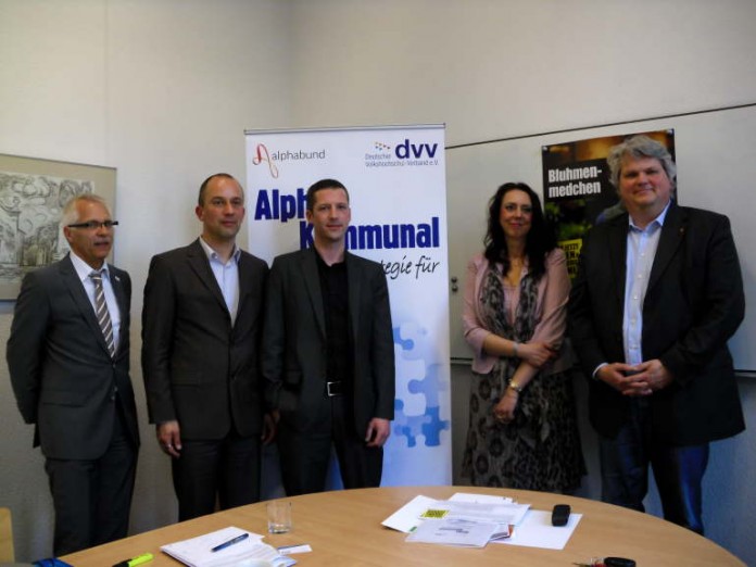 v.l. Peter Krietemeyer, Dirk Wolk-Pöhlmann, Roland Bellinghausen, Dr. Susanne Wimmer-Leonhardt, Michael Staudt