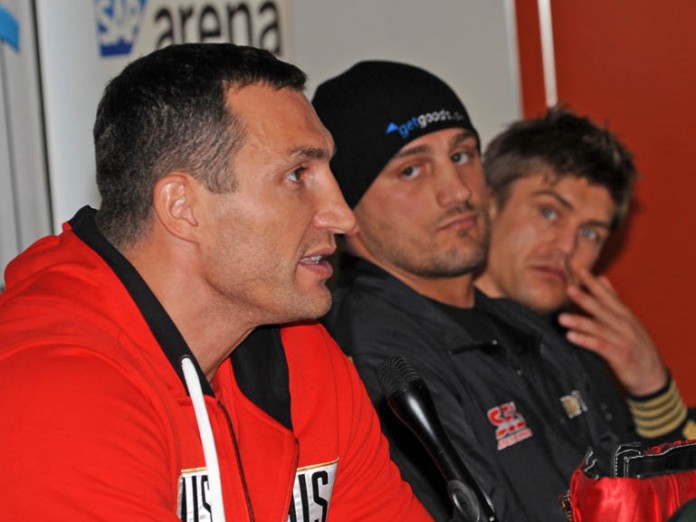 Wladimir Klitschko und Francesco Pianeta bei der Pressekonferenz in Mannheim.