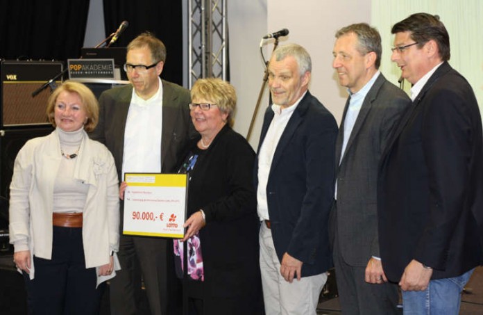 Scheckübergabe Lotto Toto