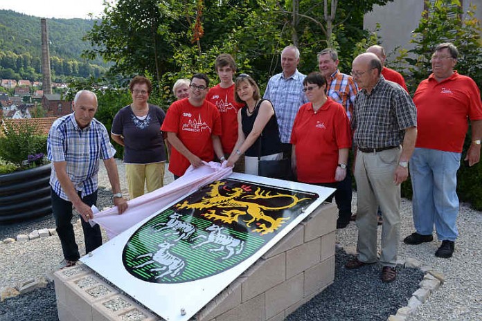 Enthüllung des Lambrechter Stadtwappens