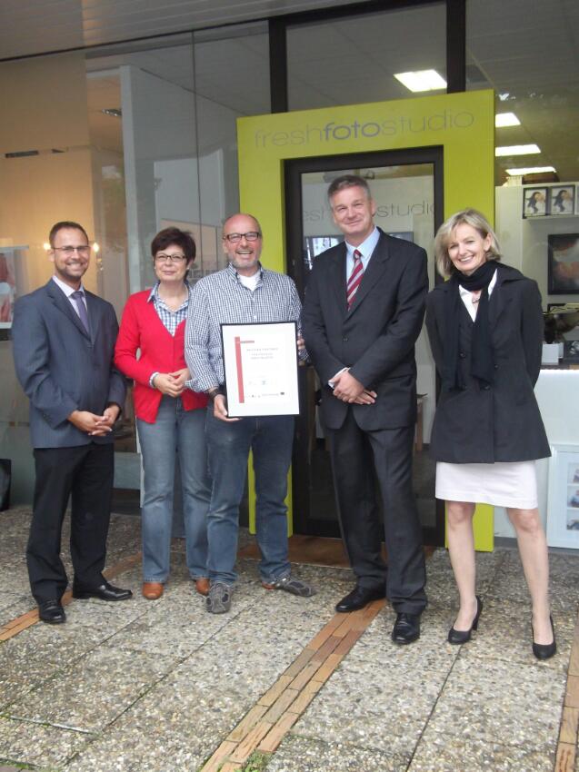 Wirtschaftsförderer Alexander Schwarz, Johanna Neudörfer, Martin Neudörfer, 1. Stadtrat Jens Bolze, Karin Maliske.