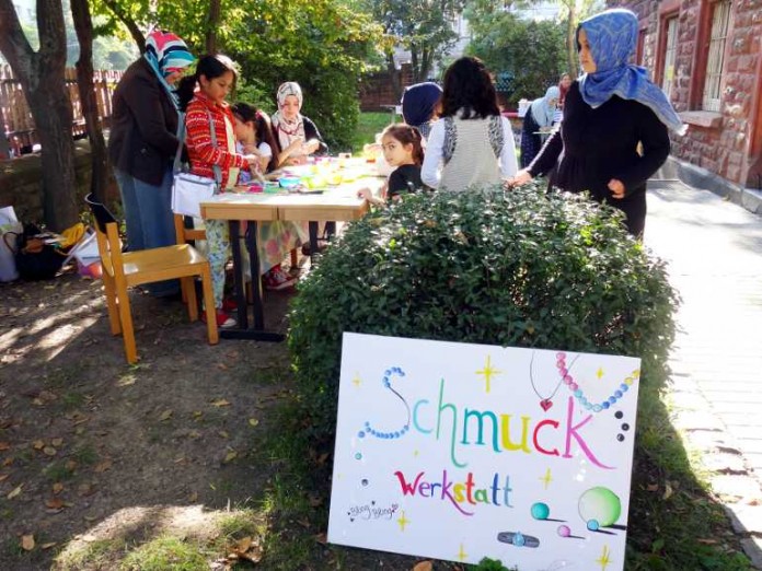 Mädchen ab acht Jahren nahmen an verschiedene interkulturellenAktionen teil