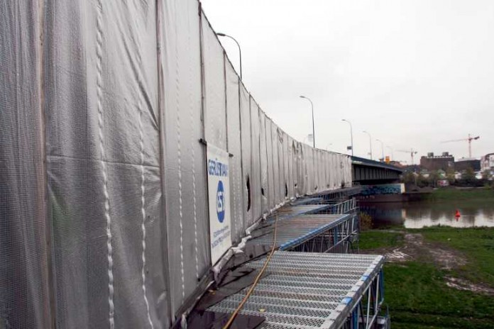DIe Jungbuschbrücke wird derzeitig saniert.
