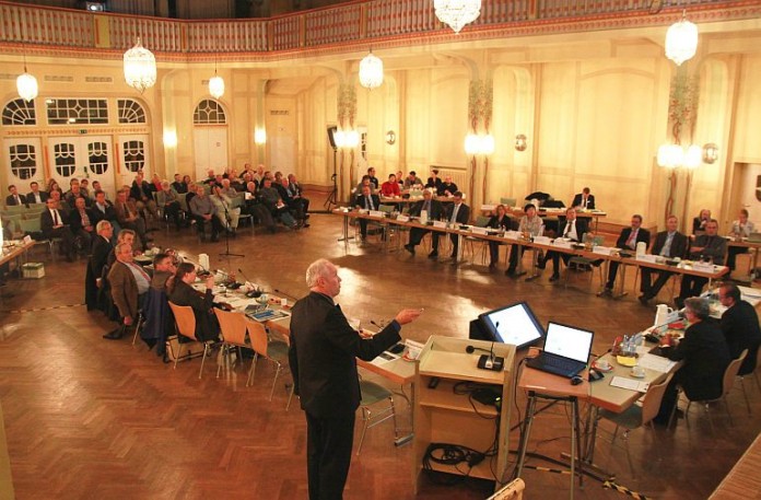 Aktuelle Themen standen auf der Tagesordnung der Informationskommission zum Kernkraftwerk Philippsburg in der Jugendstilfesthalle.