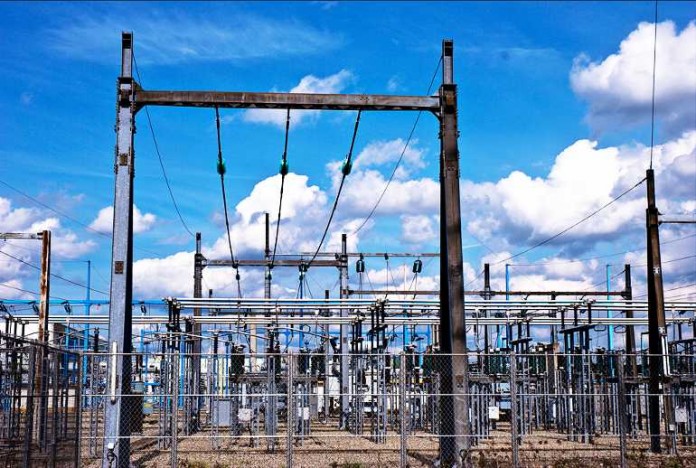 Strom wird vermutlich wieder teurer. Wie sich die Verbraucher wehren können, sagt die Verbraucherzentrale Hessen