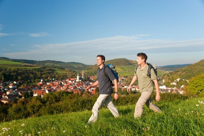 Am 30.03.2014 startet der Wander-Auftakt in der Pfalz.