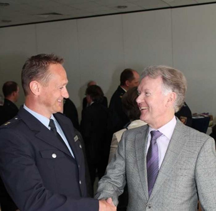 Polizeipräsident Wolfgang Fromm hat Polizeidirektor Thomas Fischbach zum neuen Leiter der Polizeidirektion Koblenz ernannt