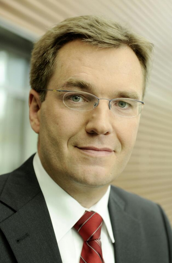 Dr. Rüdiger Linnebank, Vorstandsvorsitzender der Sparkasse Vorderpfalz: "Eine runde Sache für jeden Einzelnen und das Team: Schulen, Sportvereine und Unternehmen können sich ab sofort zum Sportabzeichen-Wettbewerb im Internet anmelden.